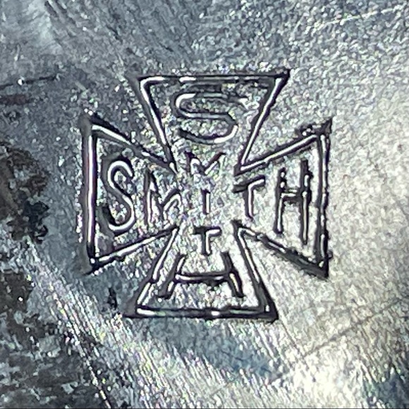 🔥3 for $15 Sale- Black glass vase - Picture 6 of 6